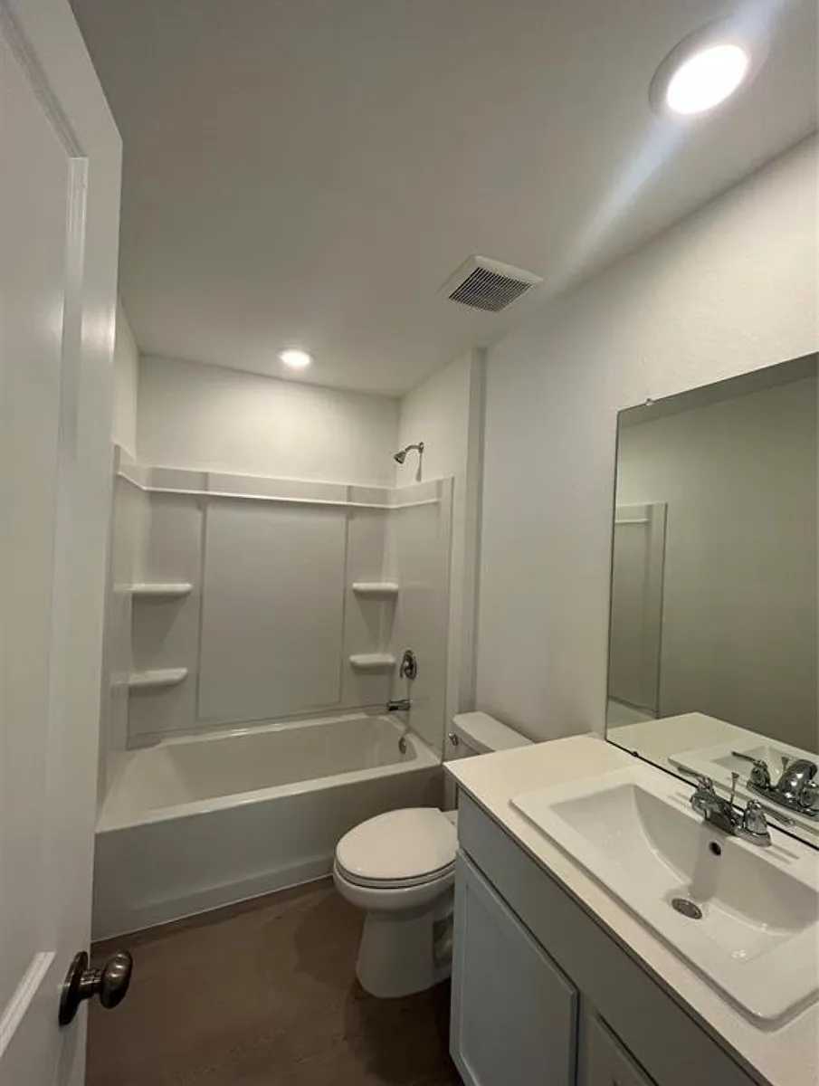 Building Photo - 28955 Great Canyon Dr