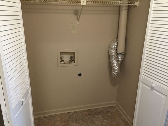 5th image of 113-117 Ada Ave #113