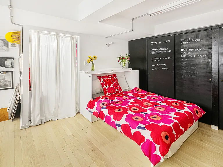 251 W 19th St #1G — Photo 19