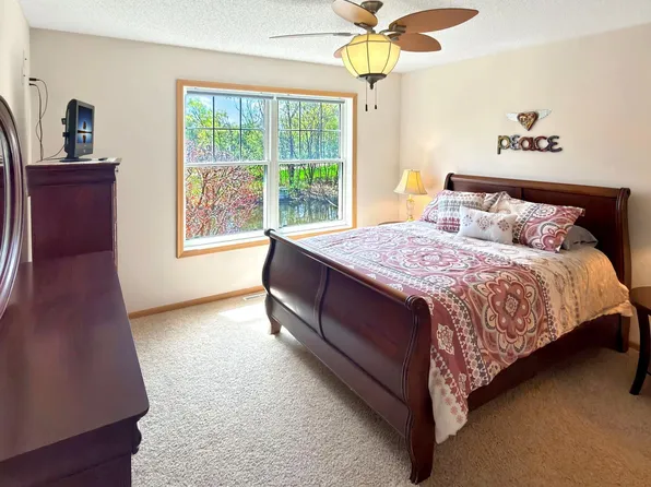 5793 Colony Ln, Mound, MN 55364