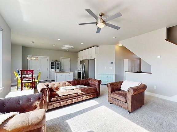 4th image of 779 McIntosh Ct NE