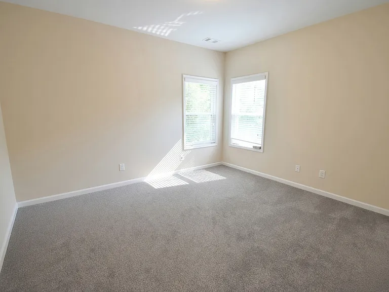 5035 Hastings Ter — Photo 14