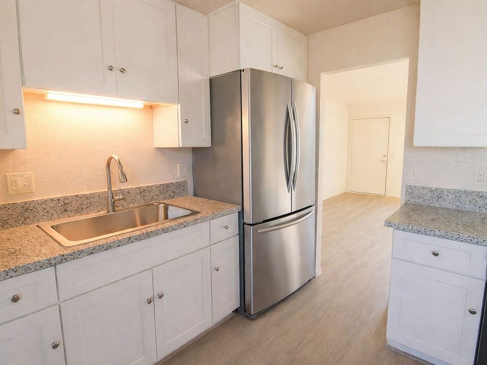 1st image of 404 E Newlove Dr Unit O