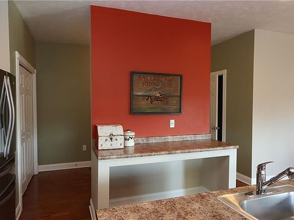 5th image of 3011 Juniper Ct