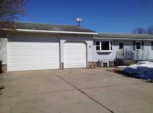 802 Rockford Ave E, Delano, MN 55328