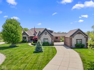 6719 E Cross Timbers Ct, Martinsville, IN 46151