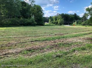 L 35032 Craig Rd #R, Dalton, PA 18414