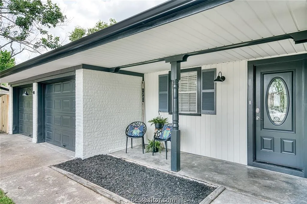 4 bed, 2468 sqft, $3,400 — Photo 4