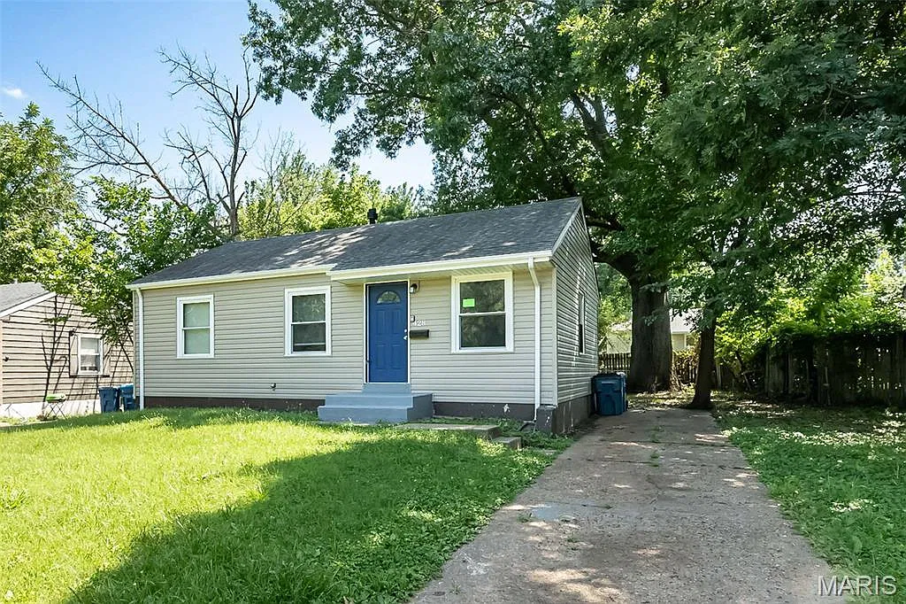 428 Crawford Rd — Photo 3
