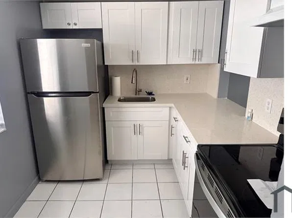 301 NW 177th St, Miami Gardens, FL