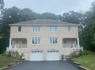 4 Westminster Dr, Randolph, NJ 07869