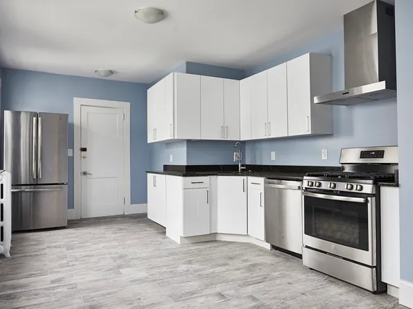 52 Mansfield St #2, Somerville, MA 02143