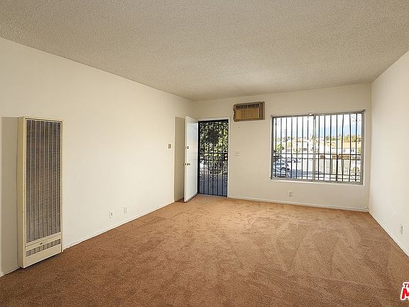 4th image of 760 S McBride Ave