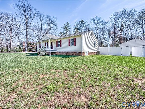 3rd image of 14101 W Hensley Rd