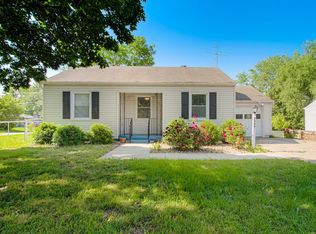 1249 NE 43rd St, Kansas City, MO 64116