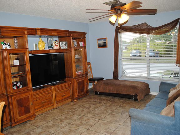 3rd image of 5602 Jarrand Way