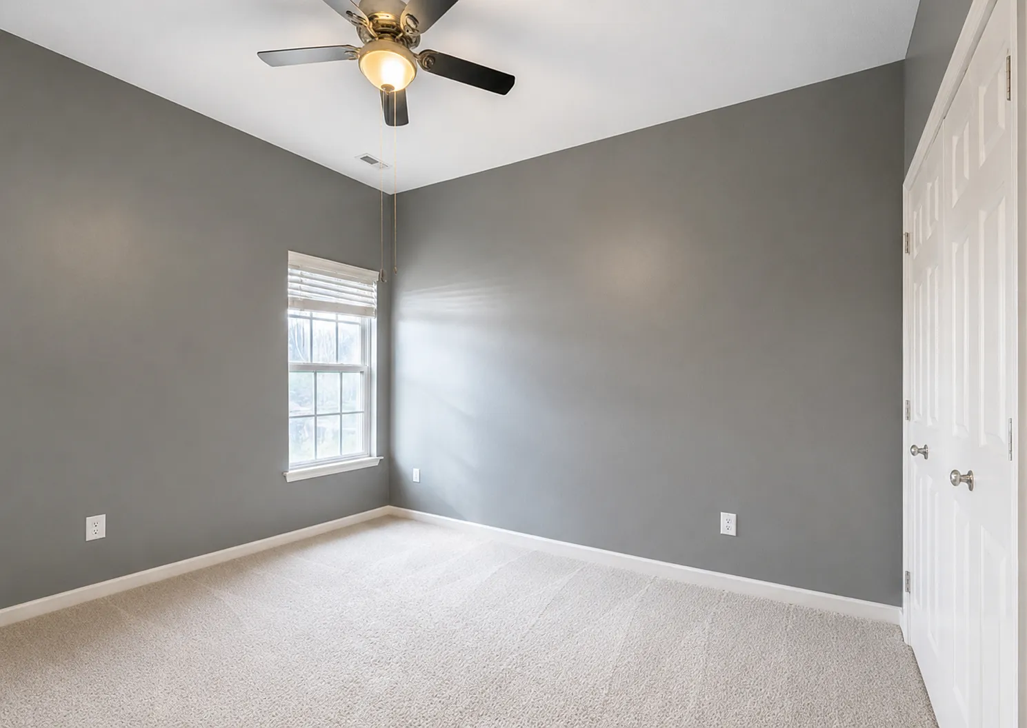 4 bed, 1920 sqft, $800 — Photo 4