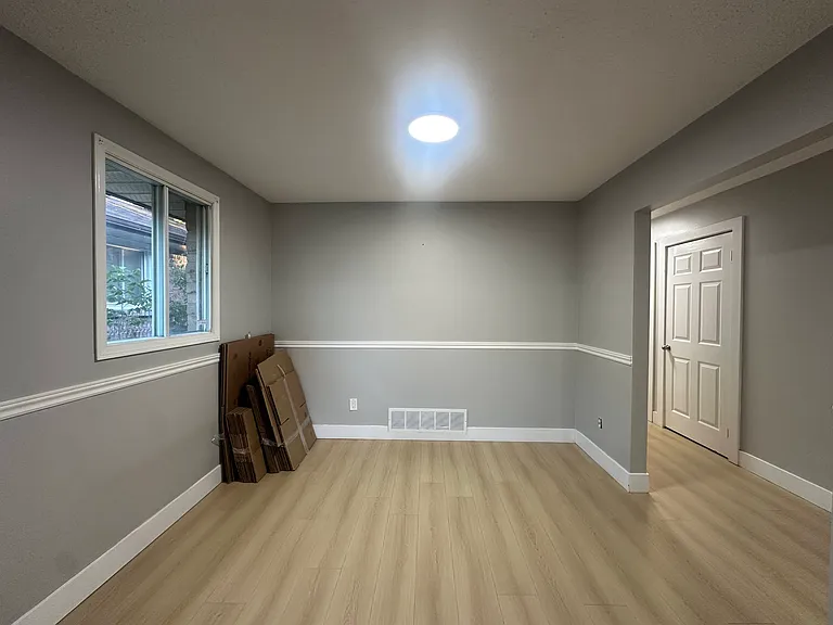 920 Southgate Dr — Photo 7