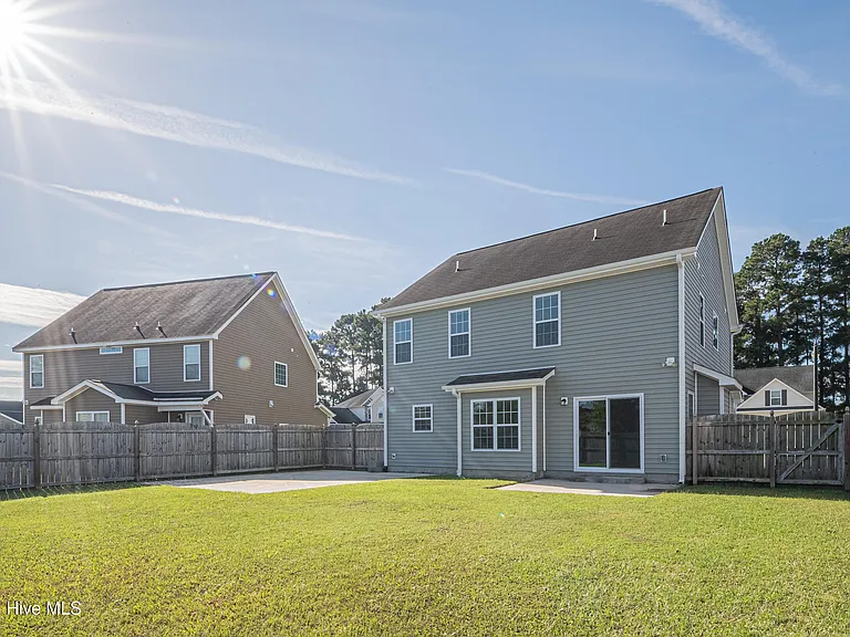 808 Jade Ln — Photo 10
