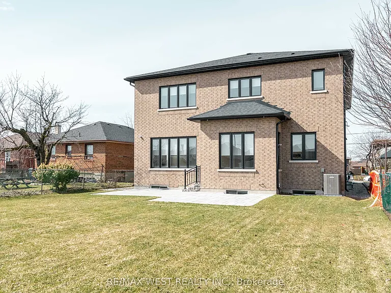 119 Jay St — Photo 44