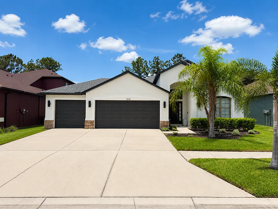8508 White Poplar Dr