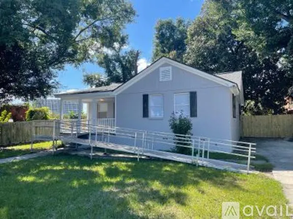 3727 Saint Johns Ave, North Charleston, SC 29405