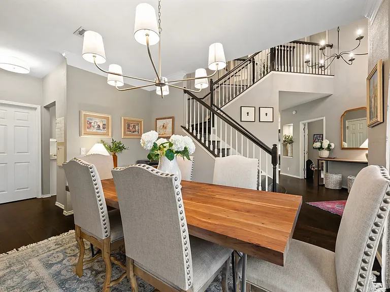 3950 Travis Country Cir — Photo 9