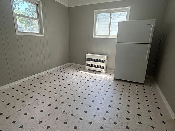 4th image of 24 Sunnyside Ter Floor 2