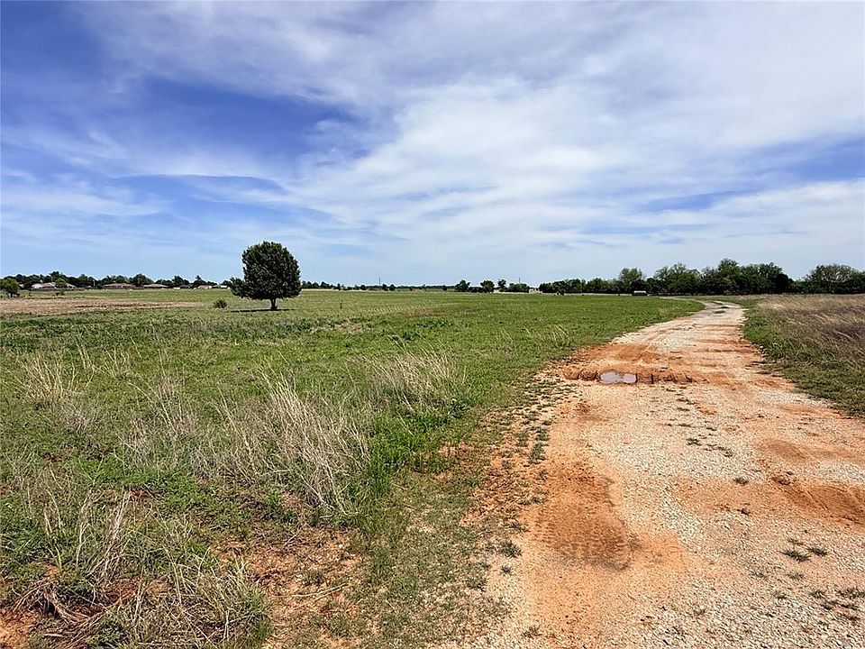 2nd image of 10451 Bryan Rd