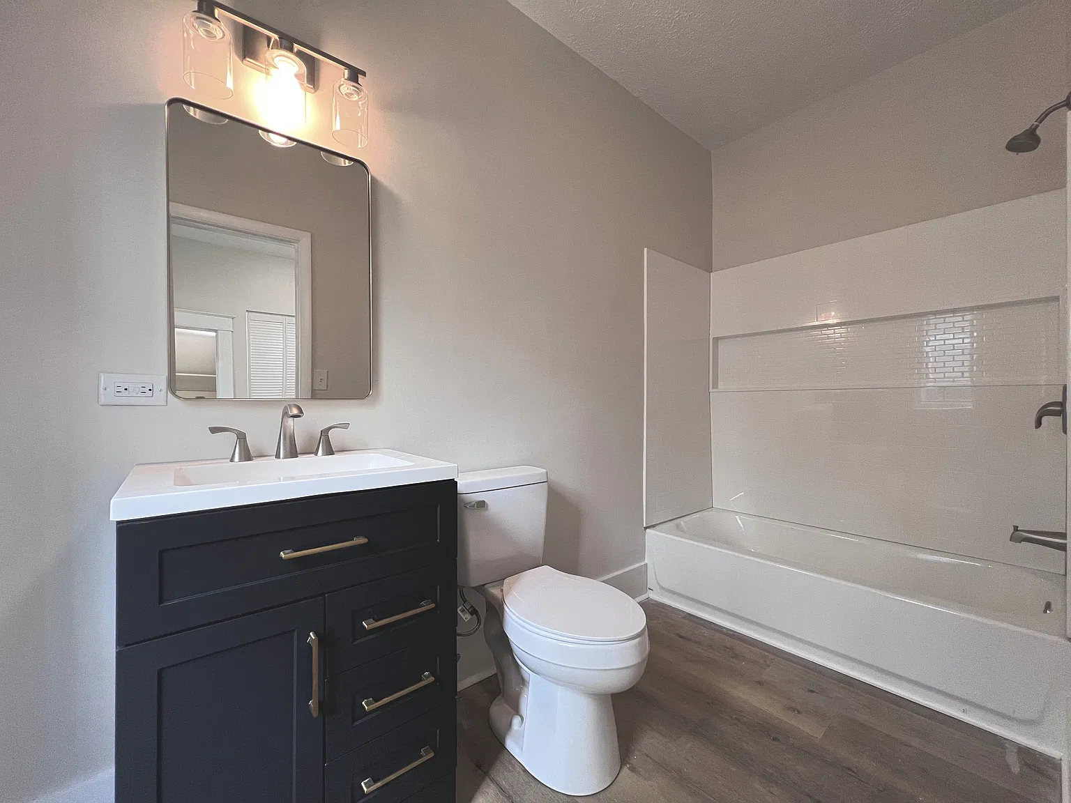 1 bed, $800 — Photo 4