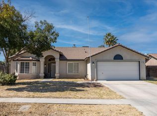 719 Daphne Ln, Lemoore, CA 93245