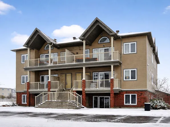 135 Harthill Way #B, Ottawa, ON K2J 5V1
