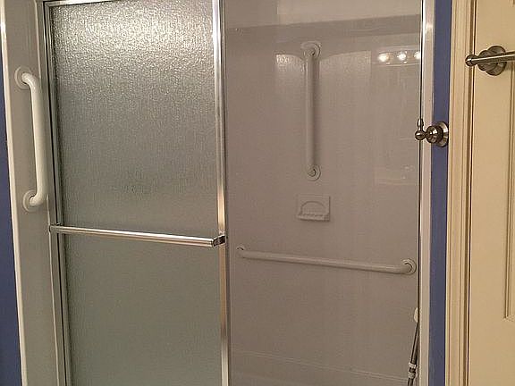 3rd image of 3824 Berkshire Dr