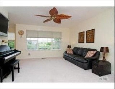 1st image of 924 N Village Dr Unit 1