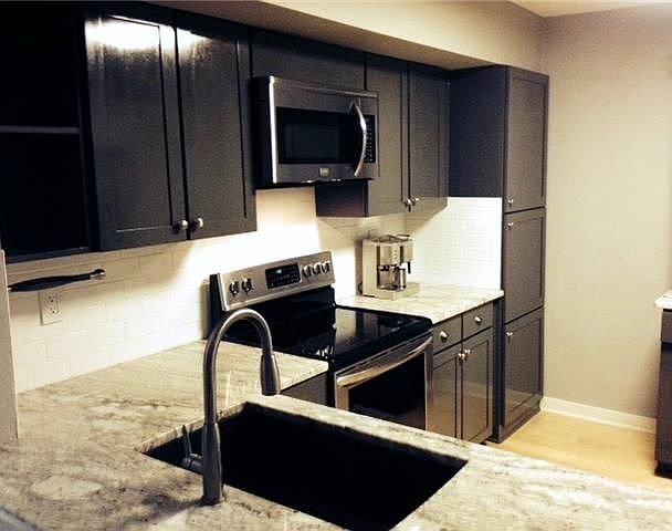 1st image of 7640 W Greenway Blvd APT 8N