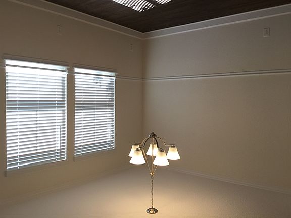 5th image of 2461 Park Ave