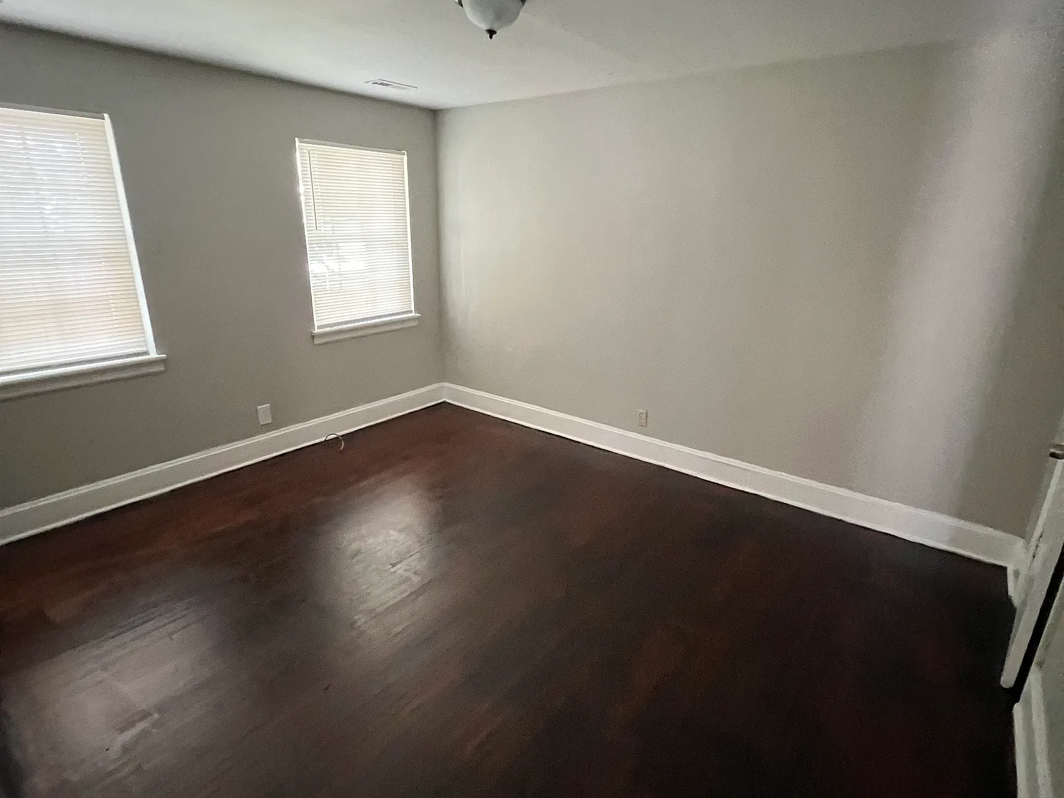 2 bed, $1,300 — Photo 2