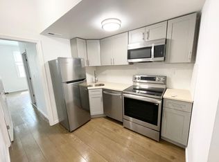 1015 Spruce St #3R, Philadelphia, PA 19107