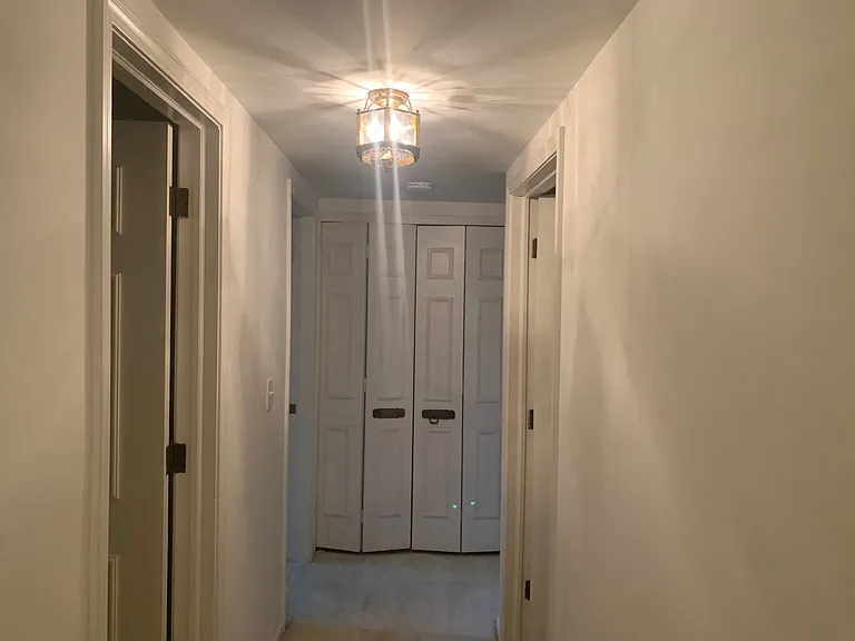 42160 Woodward Ave #8 — Photo 18