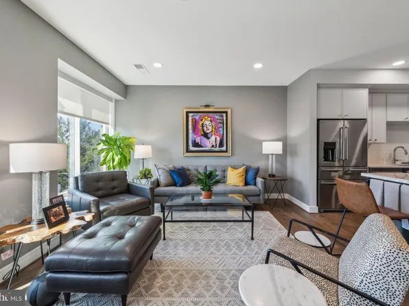 625 Slaters Ln #304, Alexandria, VA 22314