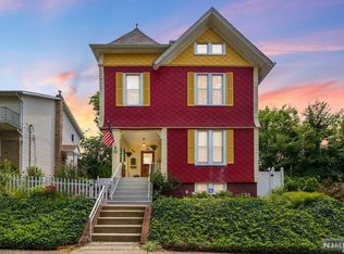 24 Washington Pl, East Rutherford, NJ 07073