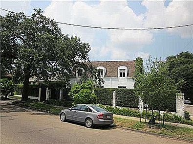 3rd image of 5201 Saint Charles Ave