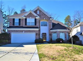 2132 Baggins Ln, Charlotte, NC 28269