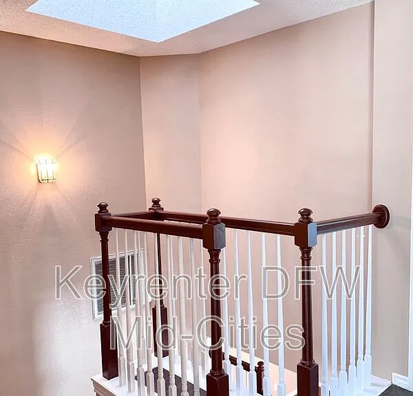 8702 Saddlehorn Dr — Photo 23
