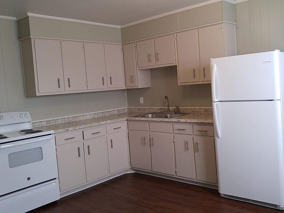 Unit B Kitchen