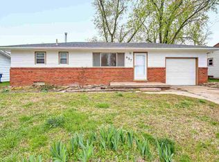 437 W 5th St, Haysville, KS 67060