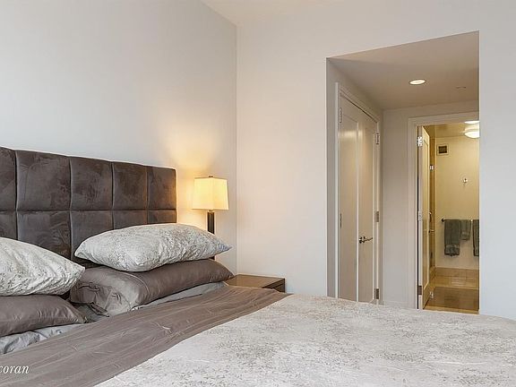 4th image of 30 West St APT 12G