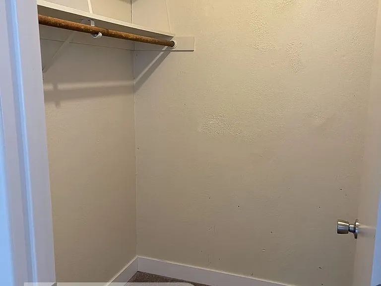 7827 Zenith Dr — Photo 9