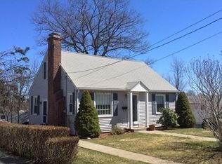 35 Saint Nicholas Ave, Worcester, MA 01606