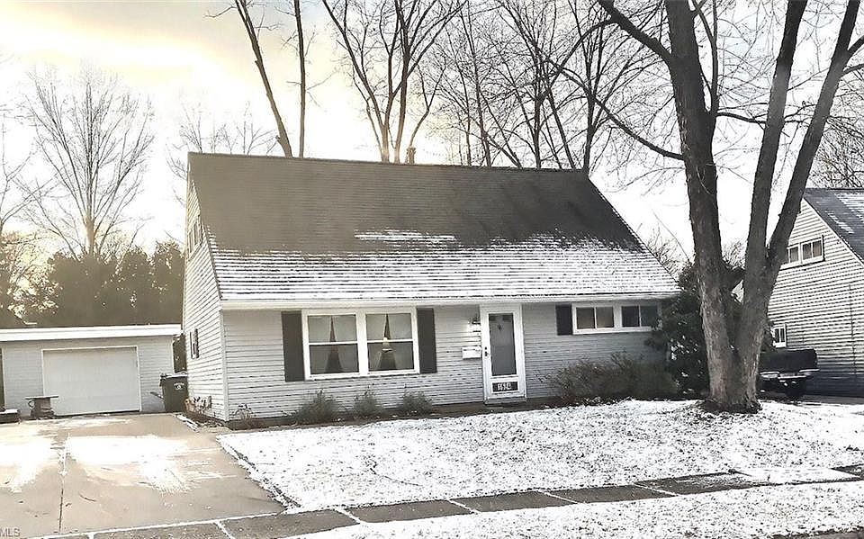 1st image of 1684 Hanover St